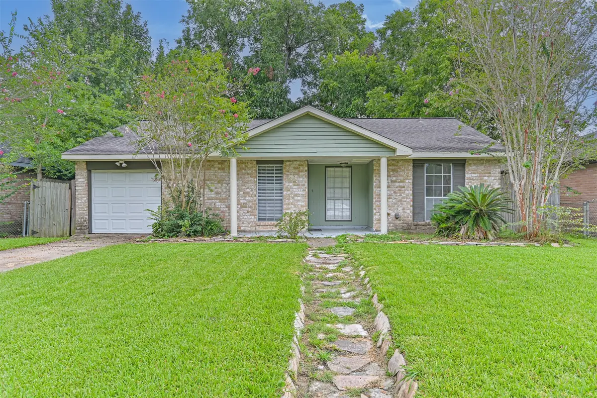 501 Bellmar Lane, Friendswood, TX 77546 - #1