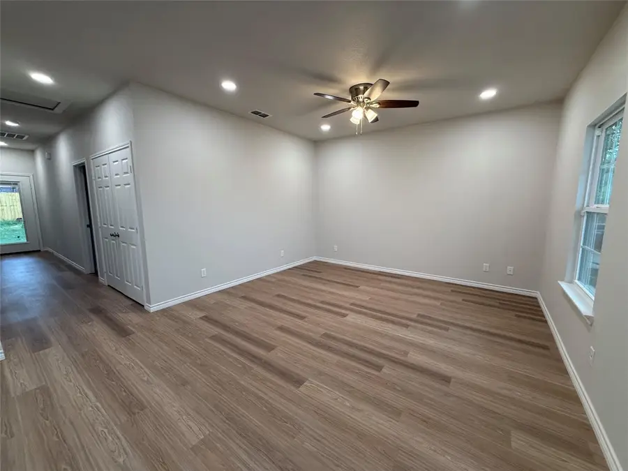 702 W Walnut Street, Longview, TX 75601 - #3