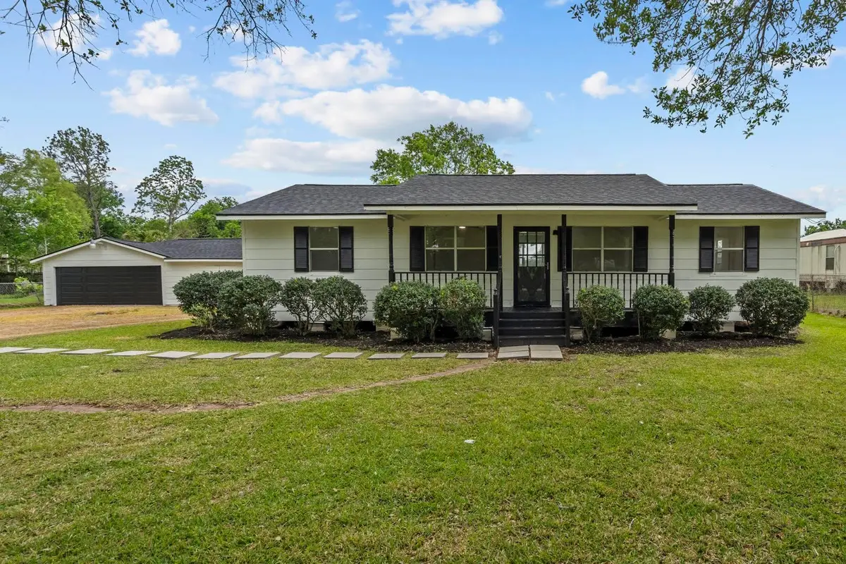 19139 County Road 927a, Alvin, TX 77511 - #1