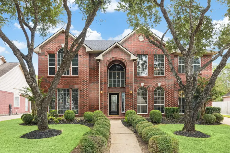 1823 Misty Oaks Lane, Sugar Land, TX 77479 - Image #2