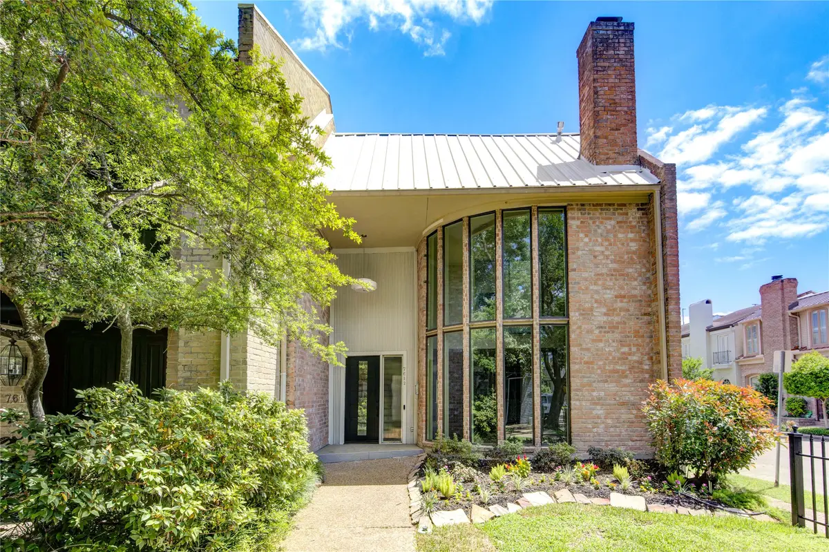 7612 Olympia Drive, Houston, TX 77063 - Image #1