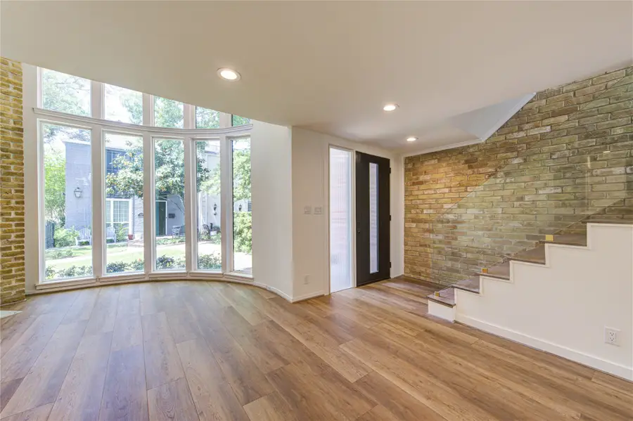 7612 Olympia Drive, Houston, TX 77063 - Image #3