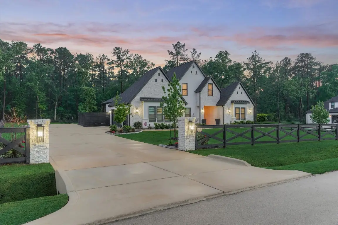 8220 Cavell Ct, Montgomery, TX 77316 - #1