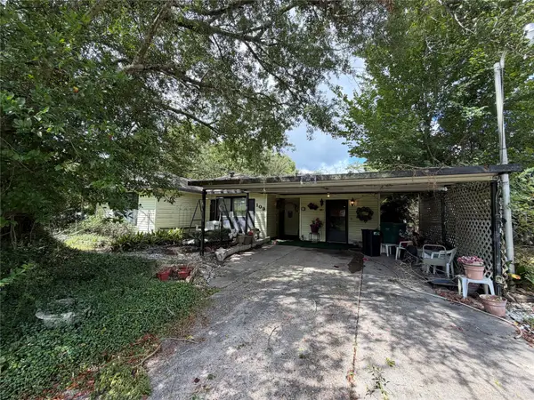 109 Dahlia Street, Orange, TX 77630