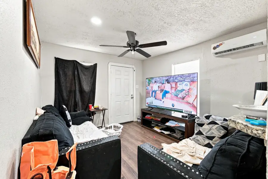 906 W Martin Luther King Street, Bryan, TX 77803 - #3