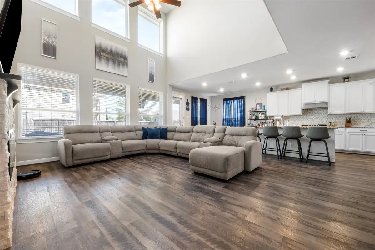 2027 Clearwater Grove Lane, Pearland, TX 77089 - Image #1