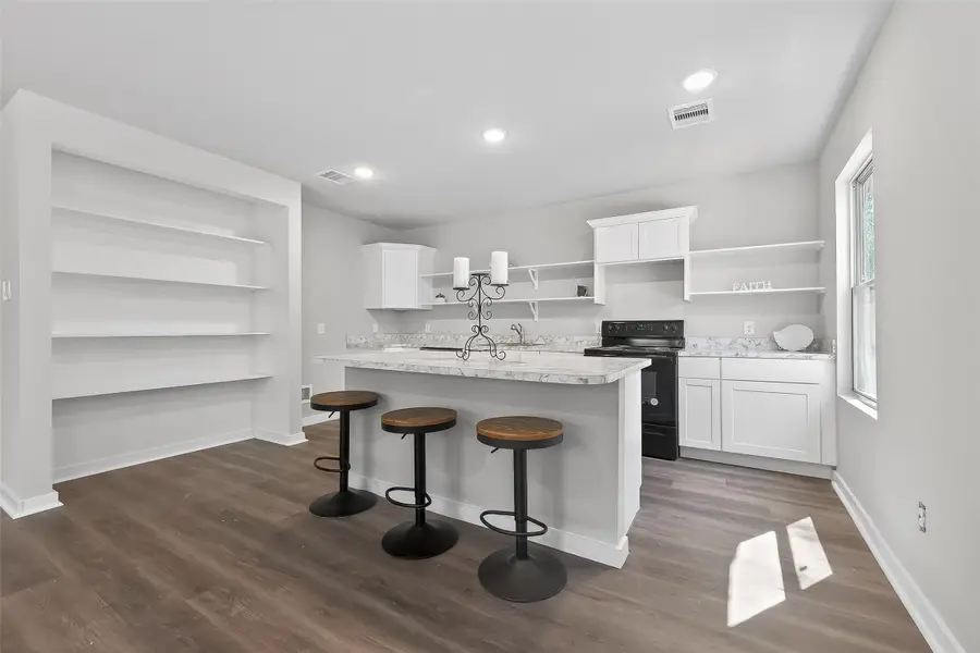 154 Lakeview Drive E, Livingston, TX 77351 - #2