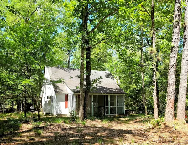 3377 Pine Lane, Saratoga, TX 77585