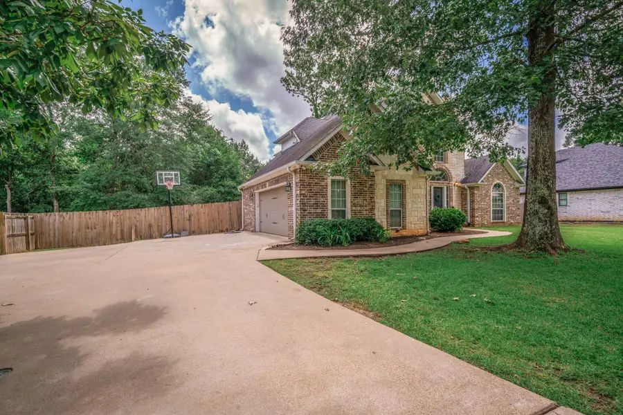 1414 Nottingham, White Oak, TX 75693 - Image #3
