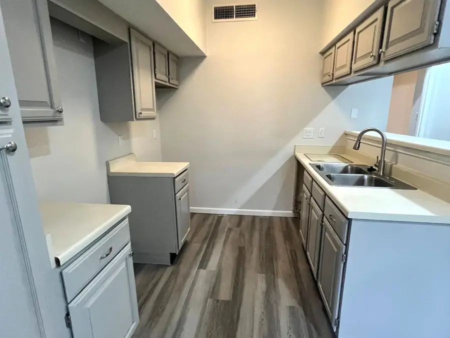 10855 Meadowglen Lane #903, Houston, TX 77042 - #3