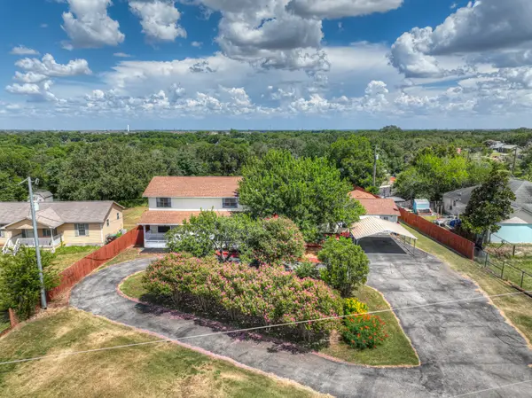 580 E Zipp Road, New Braunfels, TX 78130