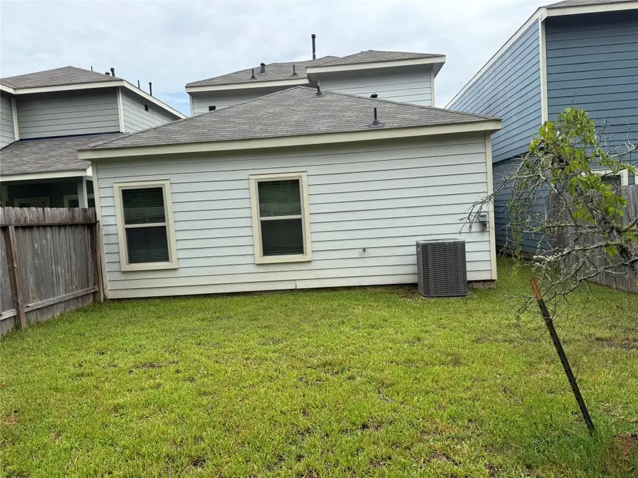 109 Camelot Place Court, Conroe, TX 77304 - #2