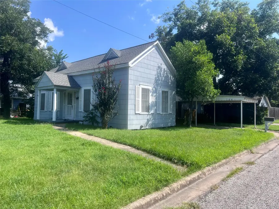 559 Madison, La Grange, TX 78945 - Image #3