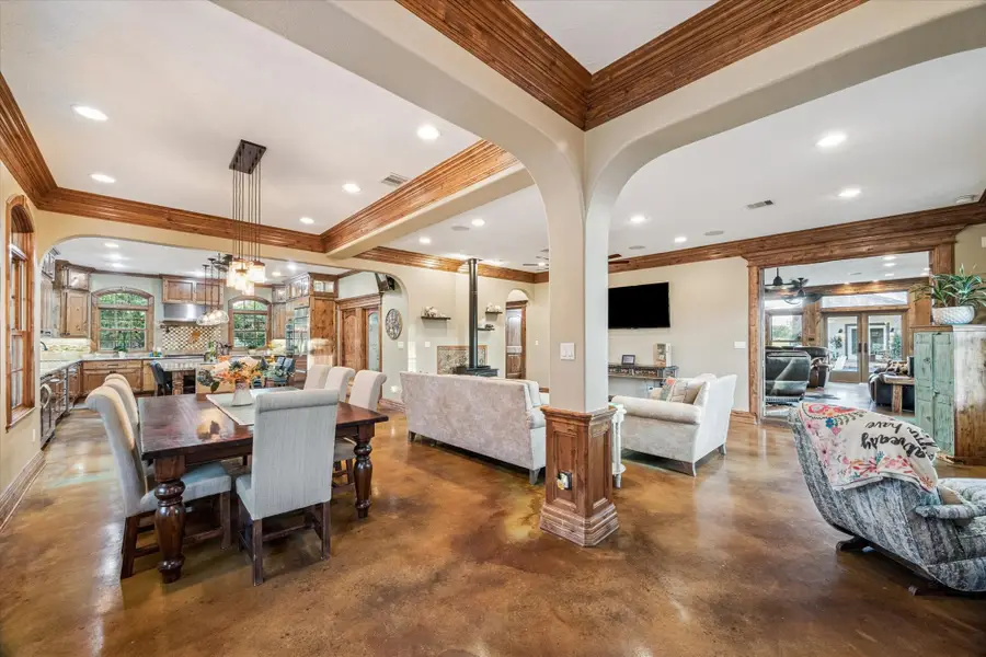 5022 Riverview Drive, Alvin, TX 77511 - Image #3