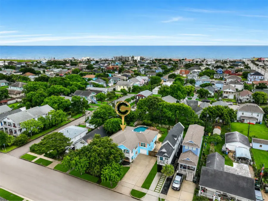 3807 Avenue R, Galveston, TX 77550 - #2