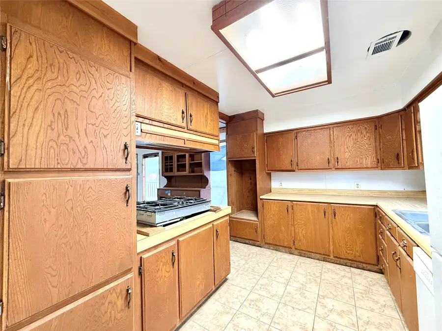 2806 Pearl Street, Liverpool, TX 77577 - Image #3