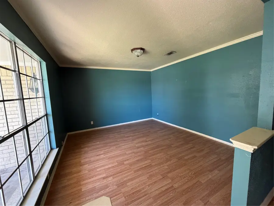 816 W Polk Street, Livingston, TX 77351 - #2