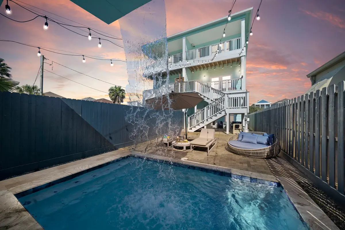 2307 Bernardo De Galvez Avenue, Galveston, TX 77550 - Image #1