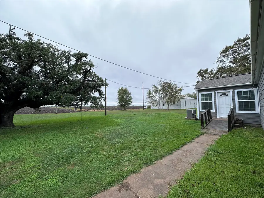 11000 S Hwy 71, El Campo, TX 77437 - Image #3