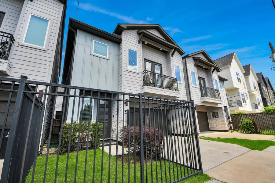 3305 Daphne Street, Houston, TX 77021 - #2