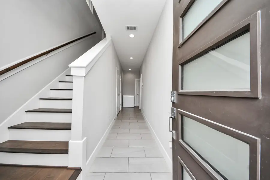 3305 Daphne Street, Houston, TX 77021 - #3