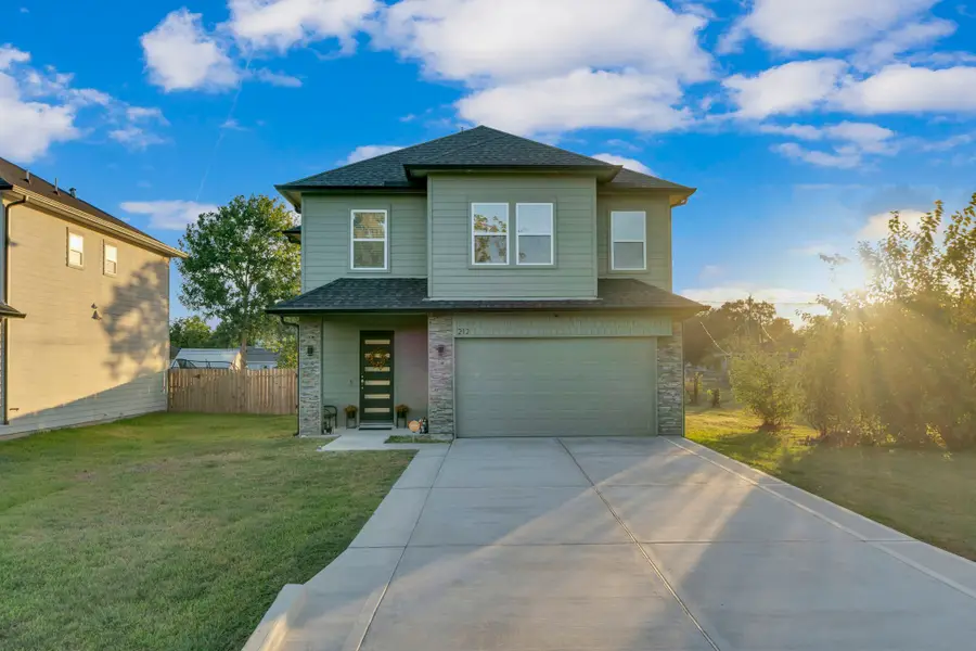 212 S Lobit Street, La Porte, TX 77571 - #2