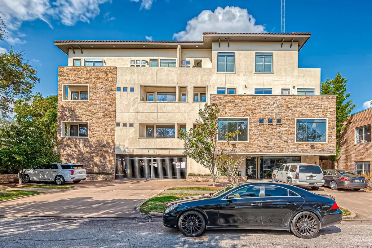 510 Lovett Boulevard #309, Houston, TX 77006 - Image #1