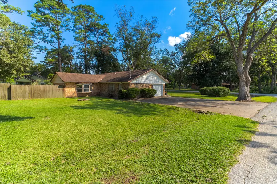 404 S 14th Street, West Columbia, TX 77486 - #2