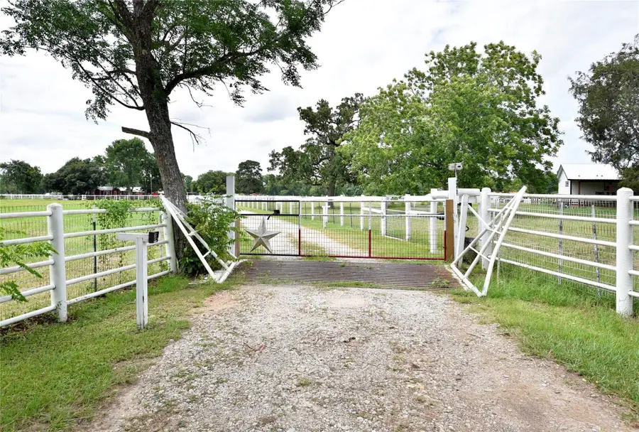 1136 Jones Road, New Waverly, TX 77358 - Image #2