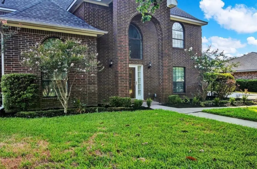 611 N Hickory Street, Tomball, TX 77375 - #3