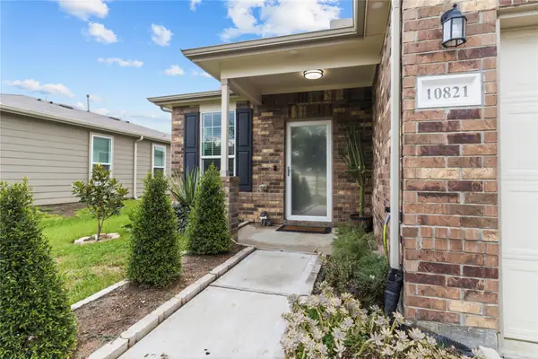 10821 Forbes Brook Drive, Houston, TX 77075