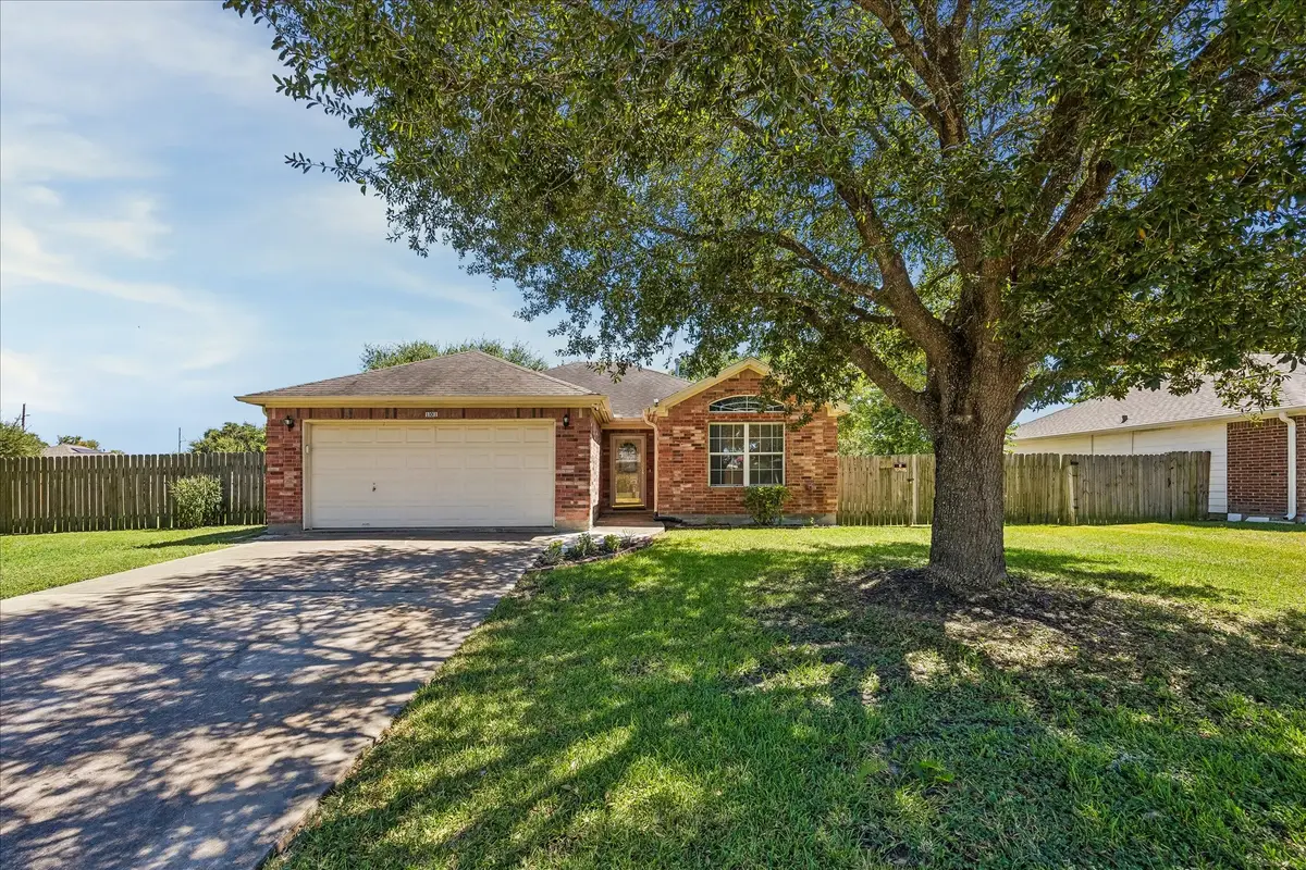 101 Willow Court, Navasota, TX 77868 - #1