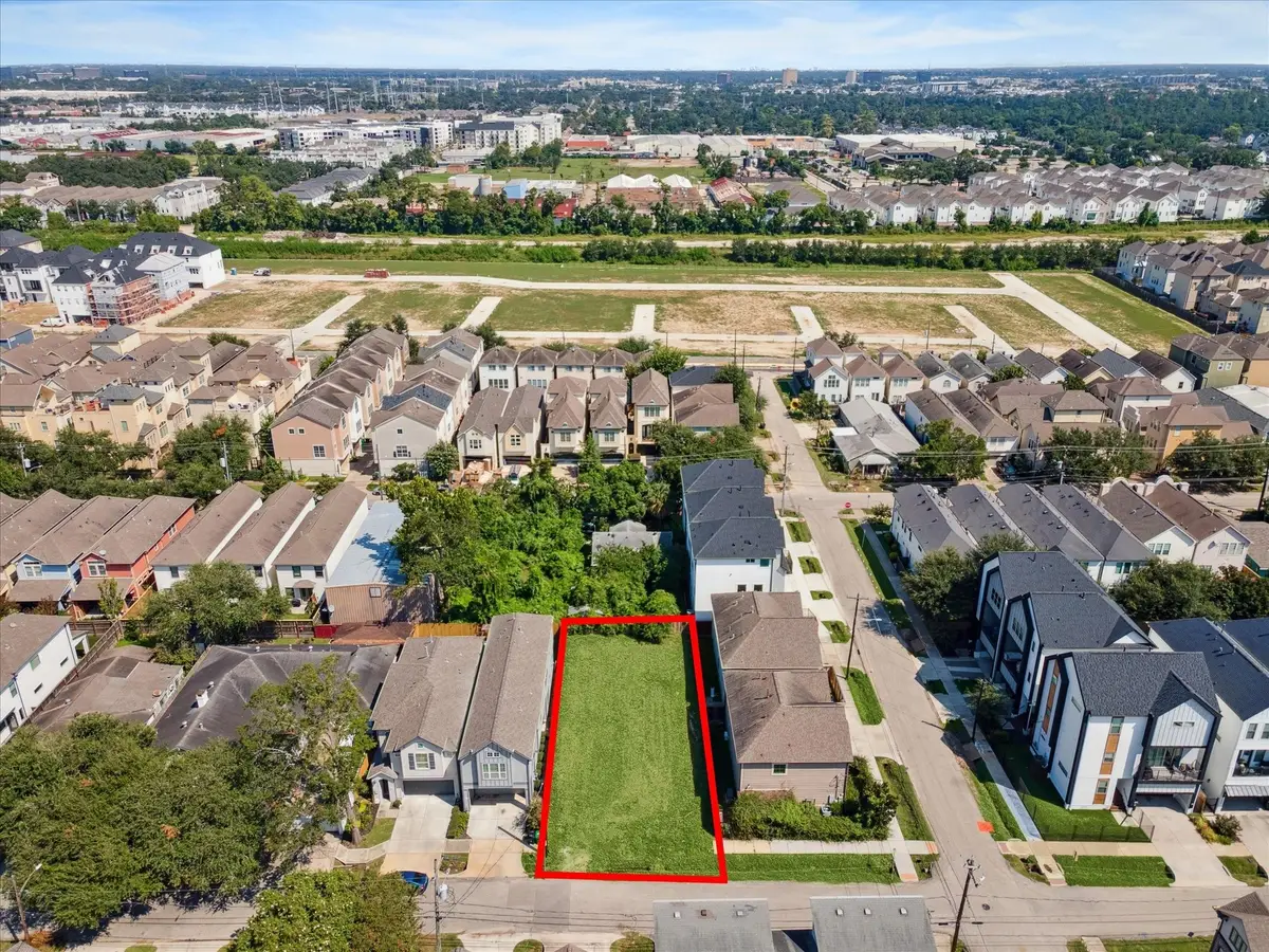 5906 Kiam Street, Houston, TX 77007 - Image #1