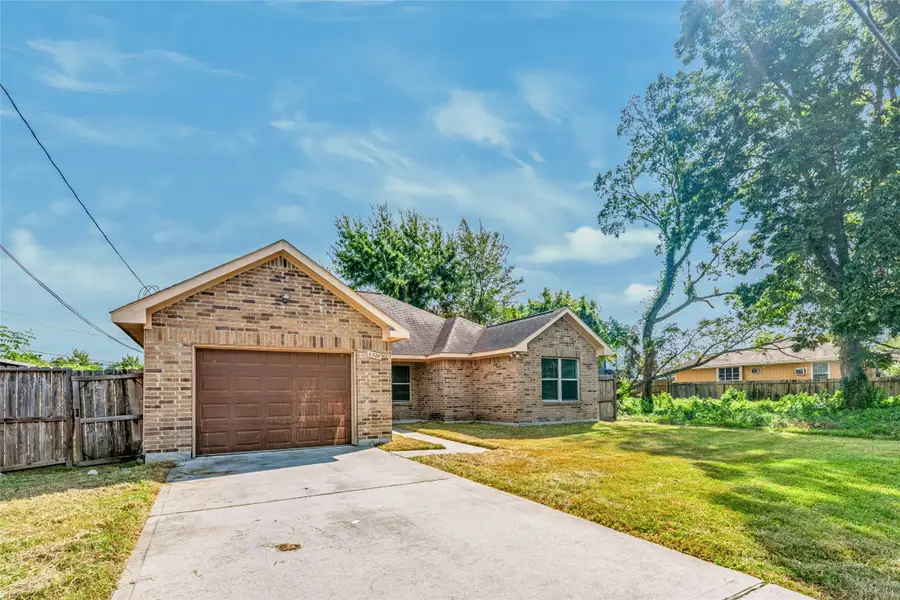 6528 Utah Street, Houston, TX 77091 - #2