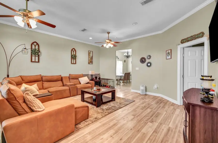 714 Moore Street, Richwood, TX 77566 - #3