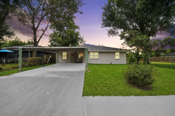 3106 Sunnydale Drive, Houston, TX 77051
