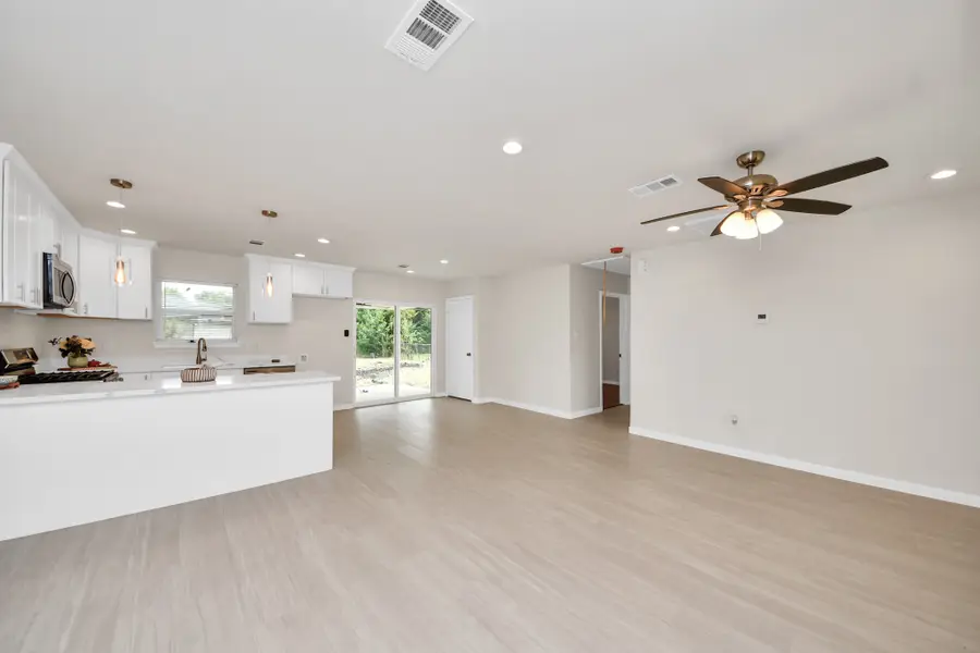 3106 Sunnydale Drive, Houston, TX 77051 - #3