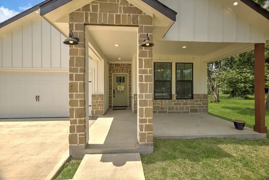502 S Carroll Street, La Porte, TX 77571 - #2