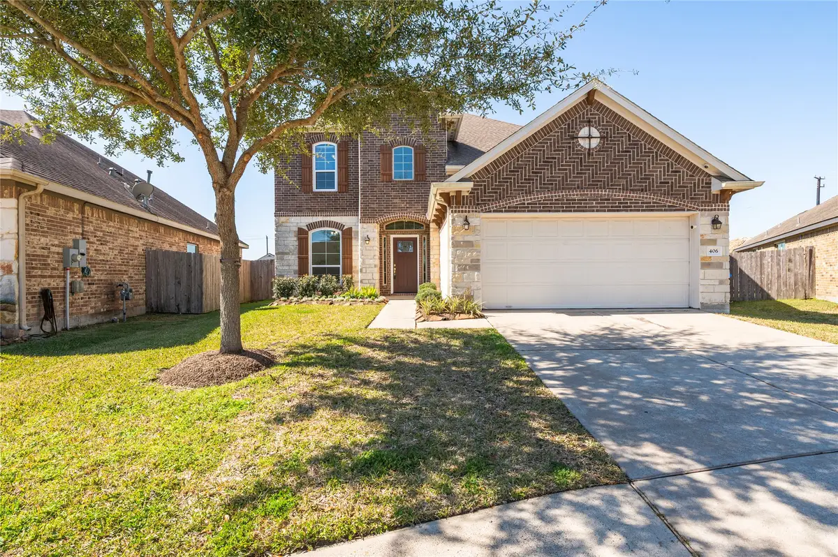 406 Forest Village Circle, La Marque, TX 77568 - Image #1