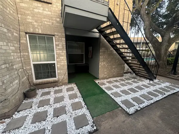 6500 E Sands Point Drive #707, Houston, TX 77074