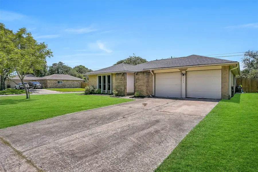2503 Bisontine Street, Friendswood, TX 77546 - #2