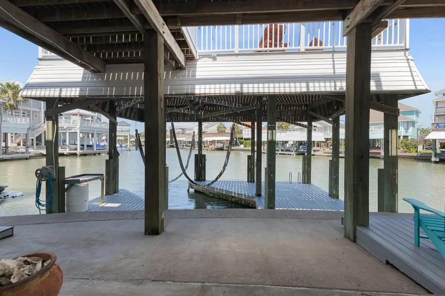 3905 Isla Del Sol, Galveston, TX 77554 - #3