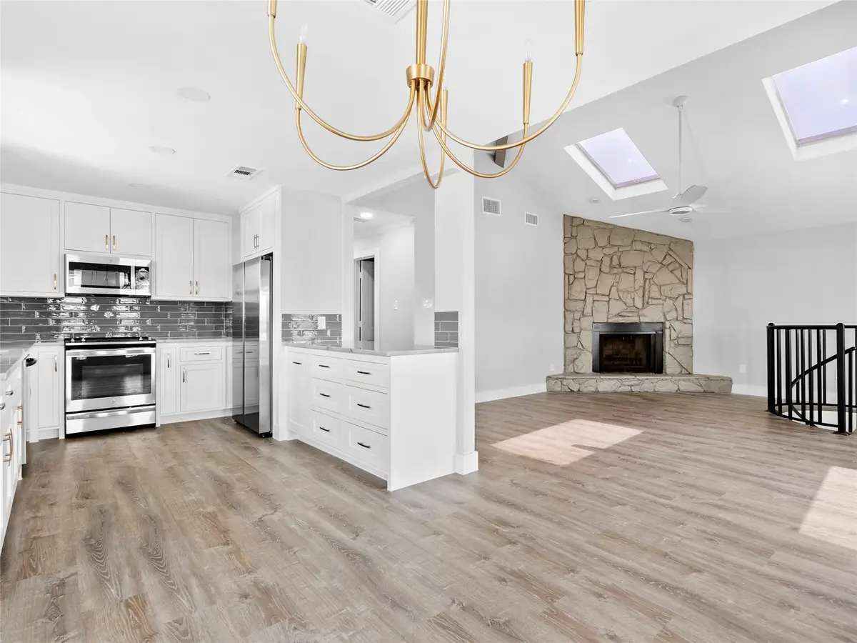 1322 Oahu Drive, Tiki Island, TX 77554 - Image #1