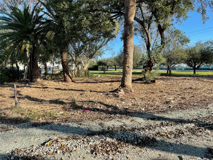 0 Bay St, Texas City, TX 77590 - Image #3