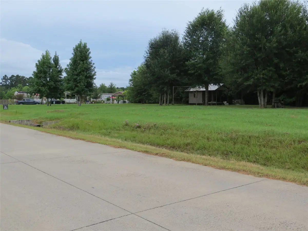 709 Cr 3554, Cleveland, TX 77327 - #1