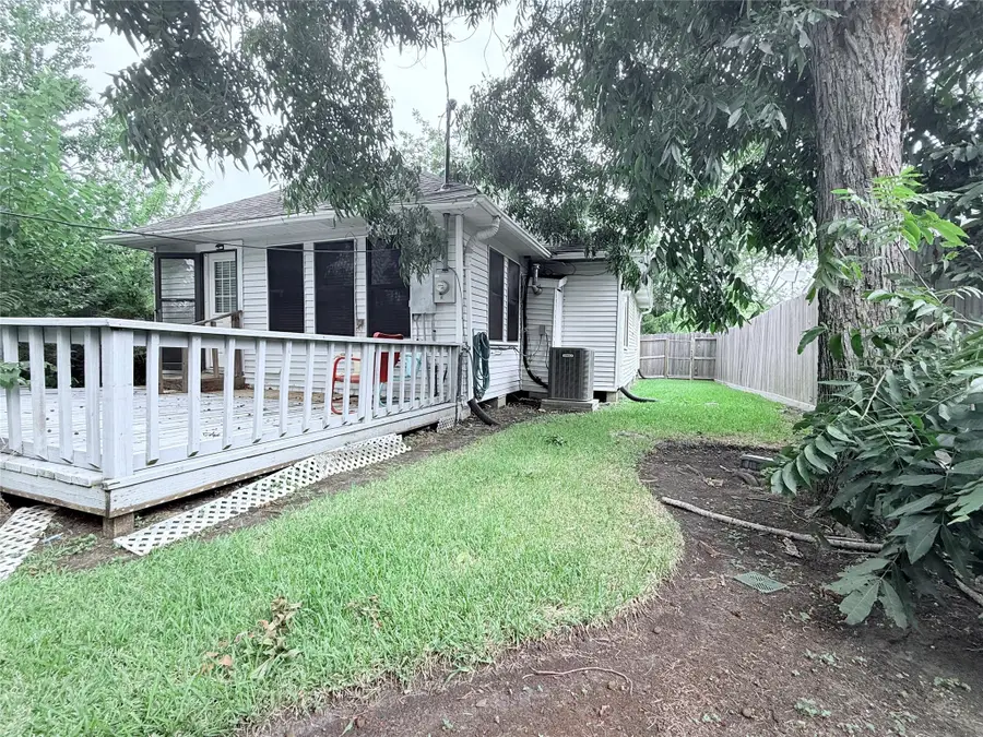 3213 Iowa Street, Baytown, TX 77520 - Image #2