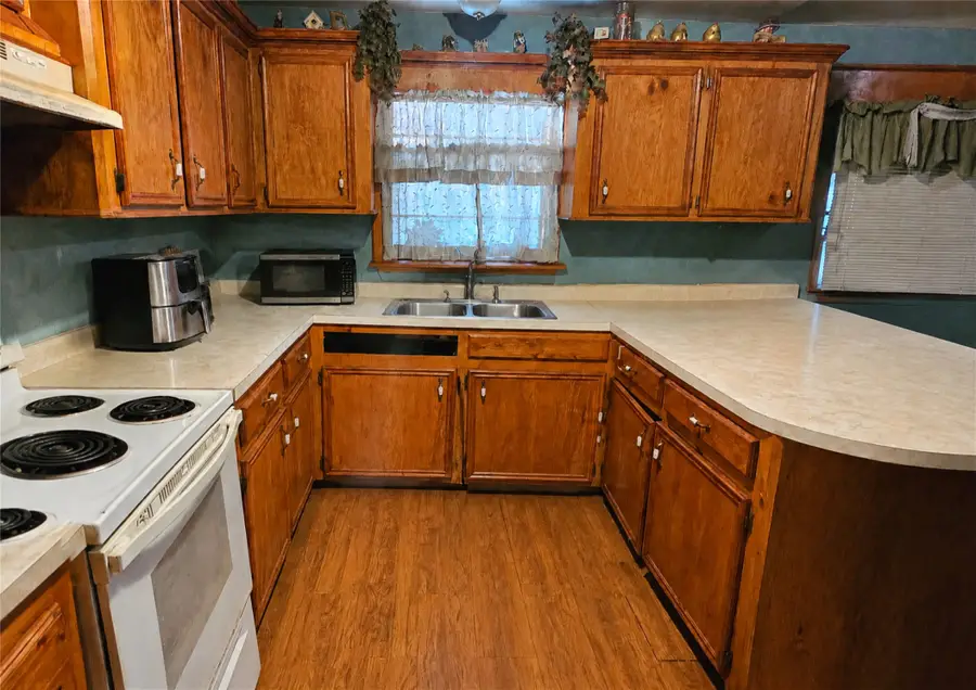 202 Trinity Road, Dayton, TX 77535 - #2