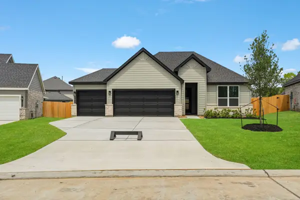 4613 Vernal Loop Drive, Conroe, TX 77303
