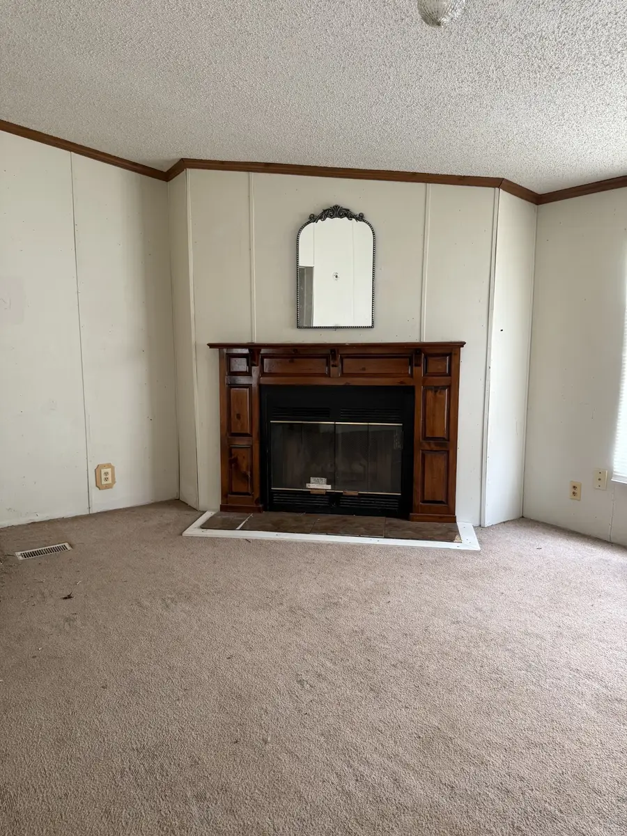 106 Courtland Court, Highlands, TX 77562 - #3