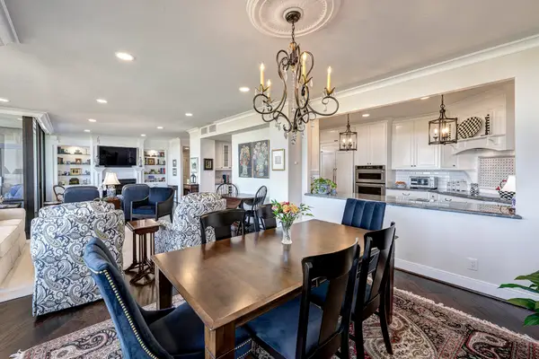 1111 Bering Drive #603, Houston, TX 77057